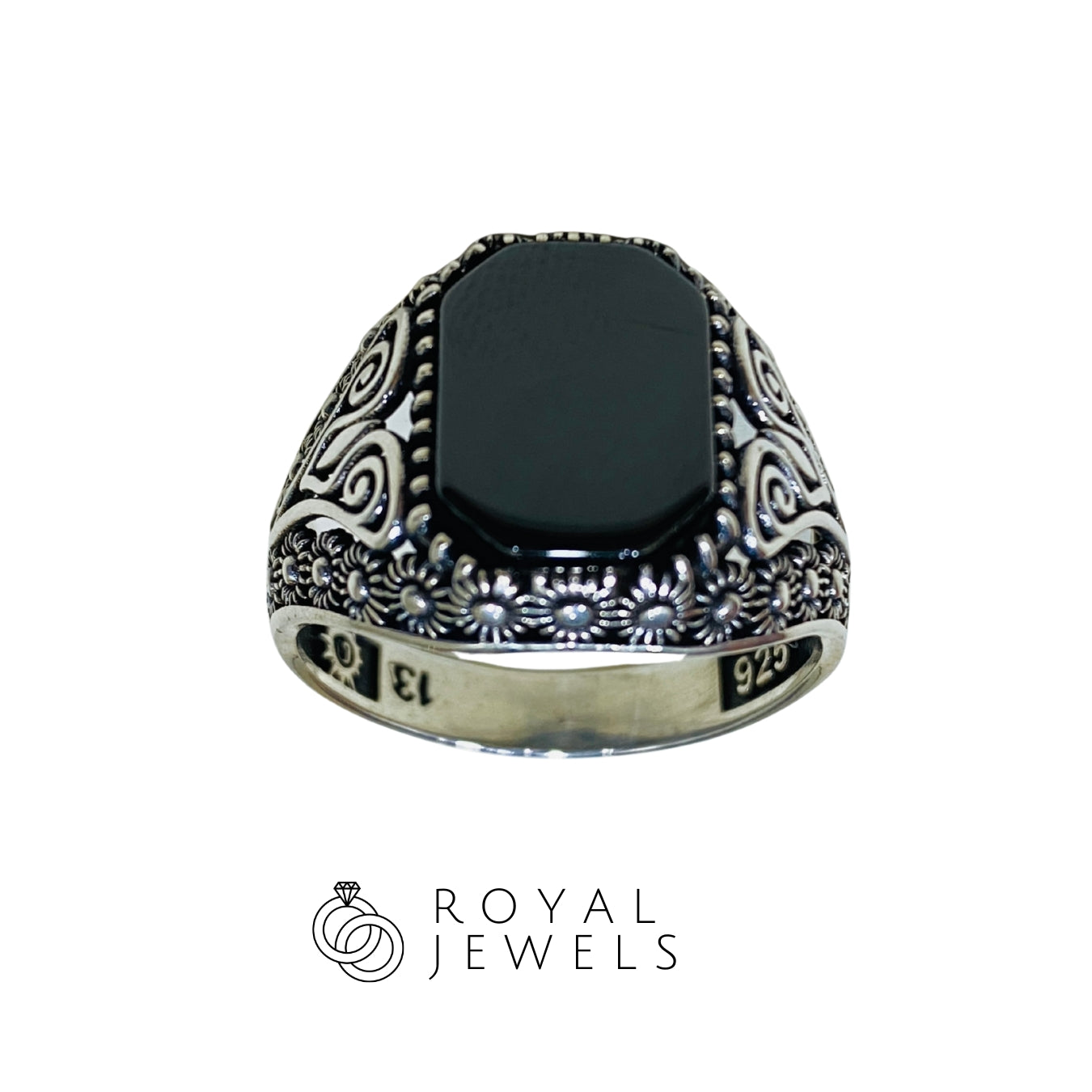 925 Sterling Silver Italian Ring with Bold Black Stone – Timeless Elegance